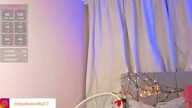 BiggieBoobies: онлайн-секс-чат