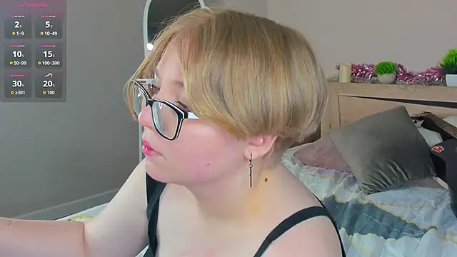 Lauraaa_Smith Live XXX-Chat