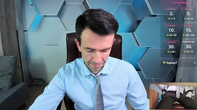 SteveTiger Adlı Modelin Canlı XXX Sohbeti