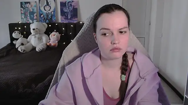 Little_flowers élő XXX-chatje