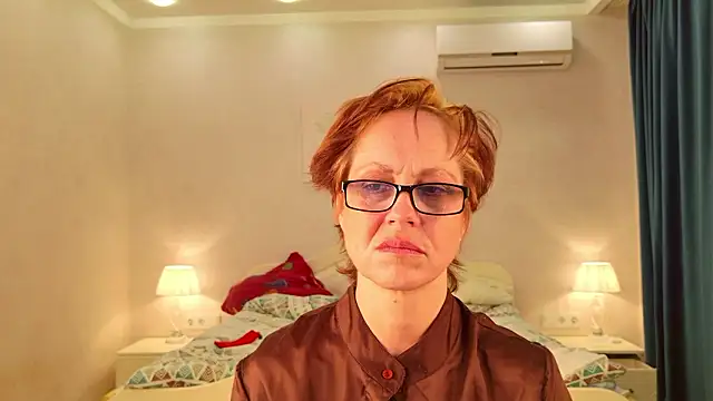 LioraWeiss 现场XXX聊天