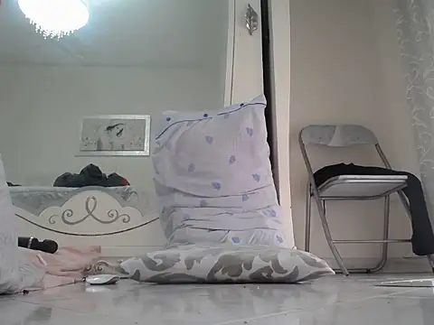 Porcellinahotxx webkamerás műsora