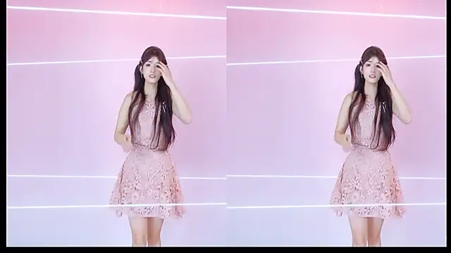 DX-003 élő XXX-chatje