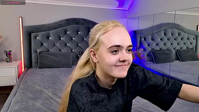 Show modela Bambi_Bloom na web-kameri