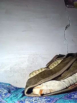 Hot_bhabhi300 webkamerás műsora