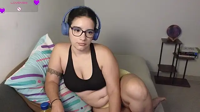 Chat +18 de blue__moon_ ao vivo