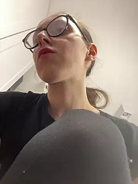 MartiniiSelenna live XXX chat