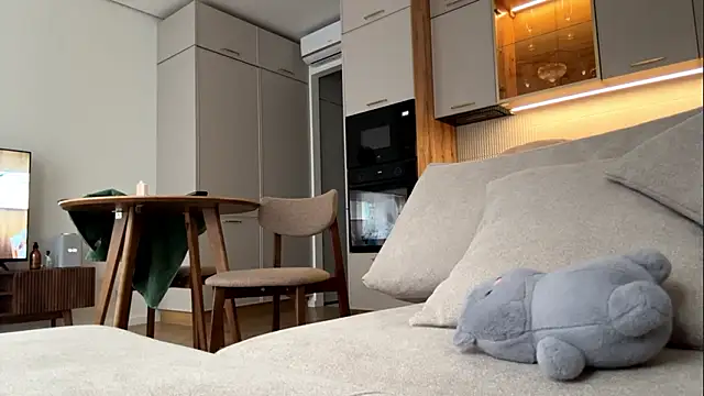 NyxaraBloom 现场XXX聊天