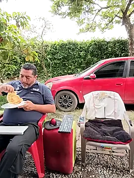 hotandfierylatinos2023 Adlı Modelin Canlı XXX Sohbeti