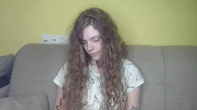 RayaNenlia live XXX chat