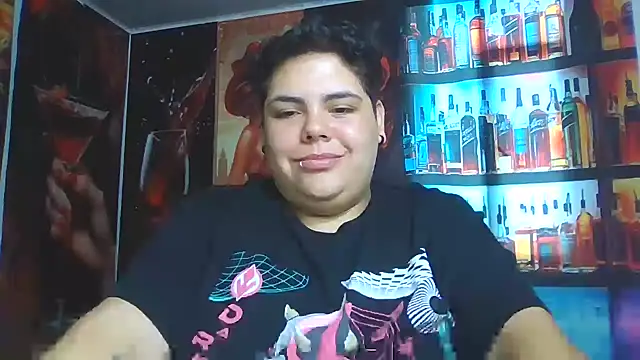 Hailey_CurvyのライブXXXチャット