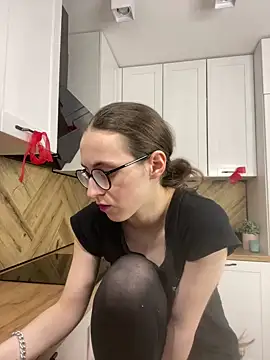 Show modela MartiniiSelenna na web-kameri