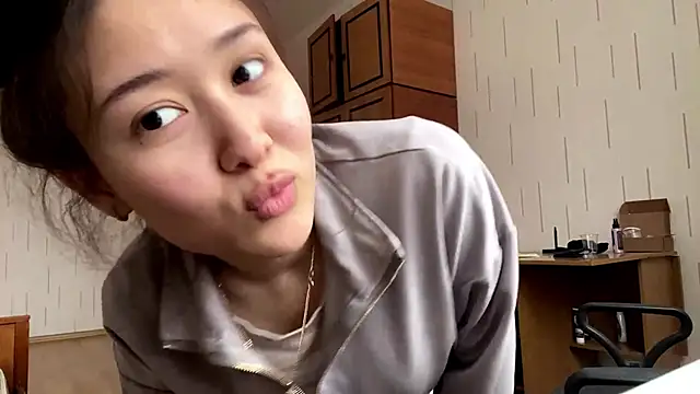 Živý XXX chat YourMiIa