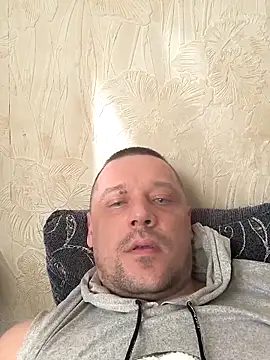 Show modela DanielOhCool na web-kameri