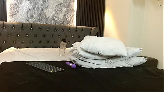 Chat XXX en directo de Lolagolden1