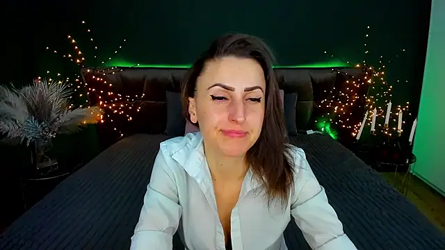 دردشة Rebecca_Diamond الجنسية المباشرة