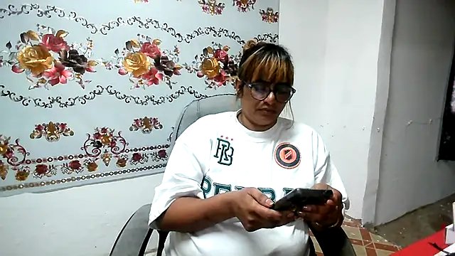 IndianSeducerXXX লাইভ XXX চ্যাট