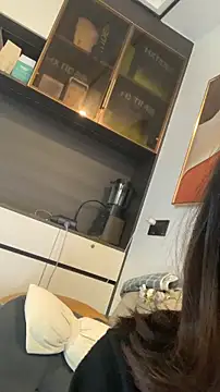 zhizhinaigai Chat XXX in diretta