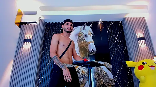 The_Gods_In_Diamonds 即時 XXX 聊天