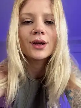 دردشة BlondeDoll_ الجنسية المباشرة