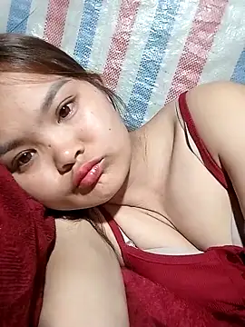 Chatroom XXX en direct de Luminana