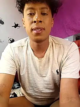 Chatroom XXX en direct de James_large_cock