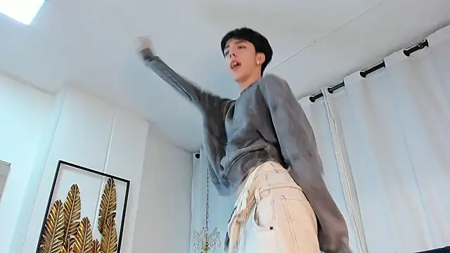 Pokazy przed kamerką – AerumChae