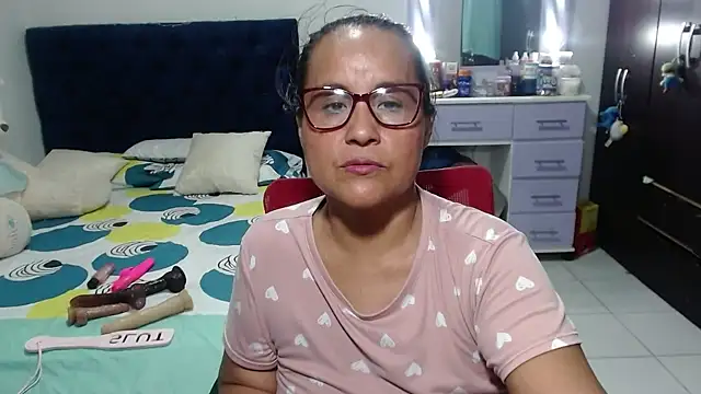 Sembang XXX Secara Langsung pervert_mommy_