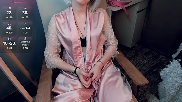 GoldenLenarz's Live XXX Chat