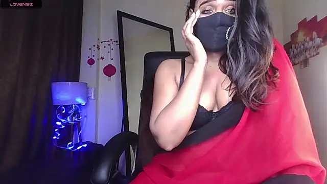 Black-Pearll Chat XXX live