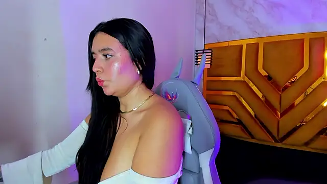 Miss_Scarlett22's Live XXX Chat