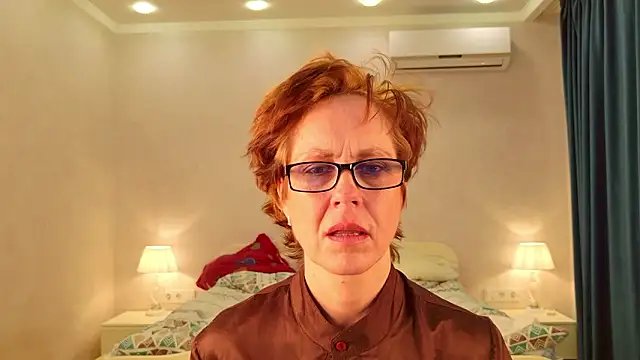 LioraWeiss Chat XXX live