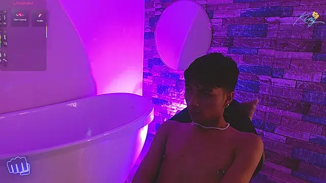 osamu_tay's Live XXX Chat