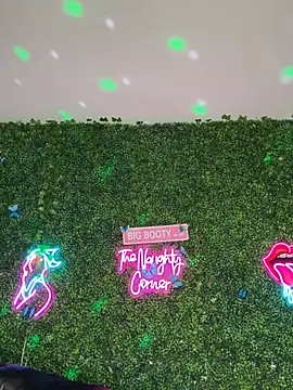 RenaThickAss' Webcam Show