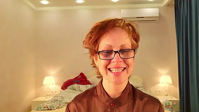 LioraWeiss' Live XXX Chat