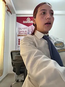 Emily-7_ Chat XXX in diretta