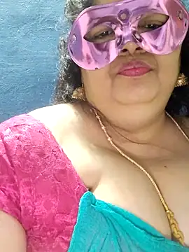 tamilthanushri Live XXX-chat