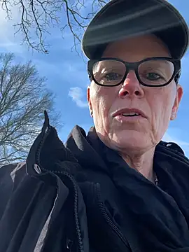 ninarandmann 라이브 XXX 채팅