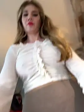 Pertunjukan Kamera Web didihairypussy