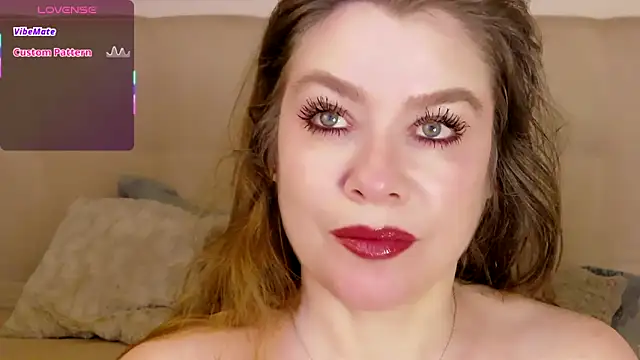 PetersEmily 即時 XXX 聊天