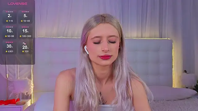 Monica_Leen Live XXX-chat