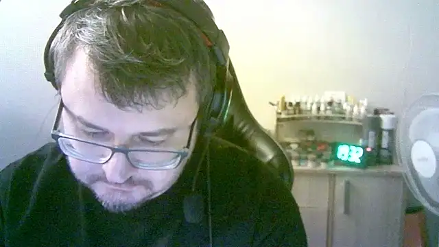 Chat XXX en directo de SirAbuser