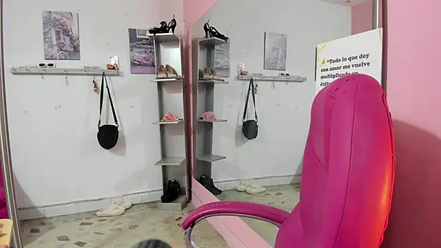 CAMILA--REY 现场XXX聊天