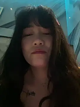 Molly-xiao webkamerás műsora