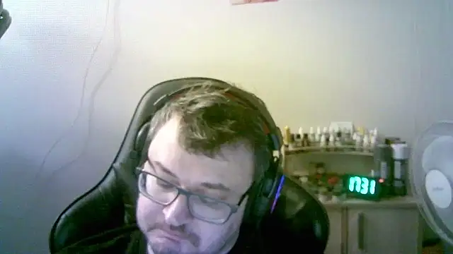 Czat XXX na żywo – SirAbuser