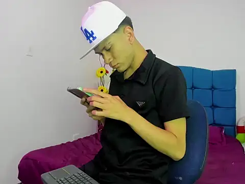 Ailanys_Miller Webcam-Show