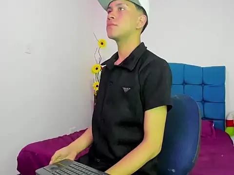 Ailanys_Miller: вебкам-шоу