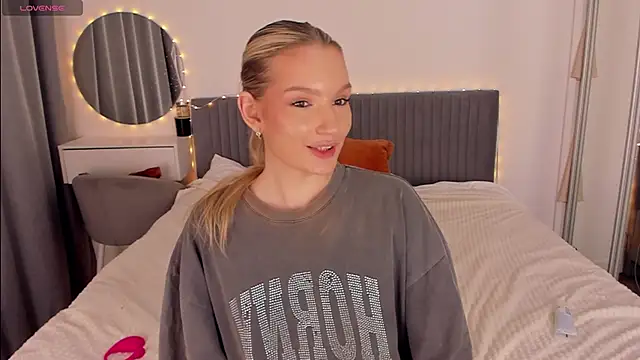 Chat +18 de CassieRayss ao vivo