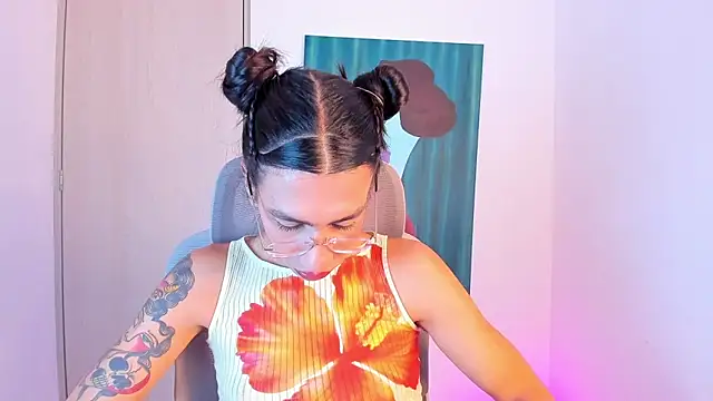 Вебкам-шоу sofiaa_grey_