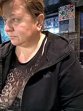 jusichka live XXX chat